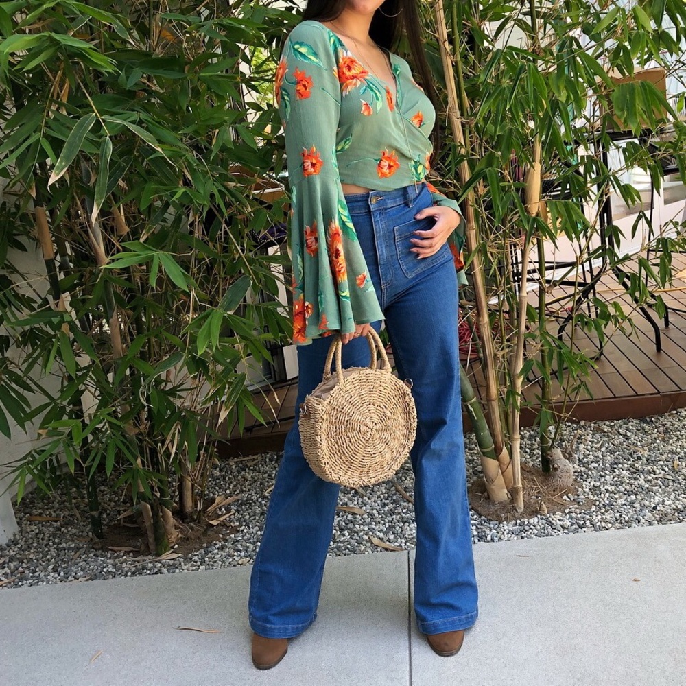 LAST ONE! New Floral Tie Up Top - Picture 3 of 6